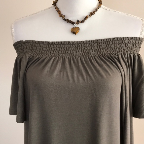 Dress - Picture 2 of 5